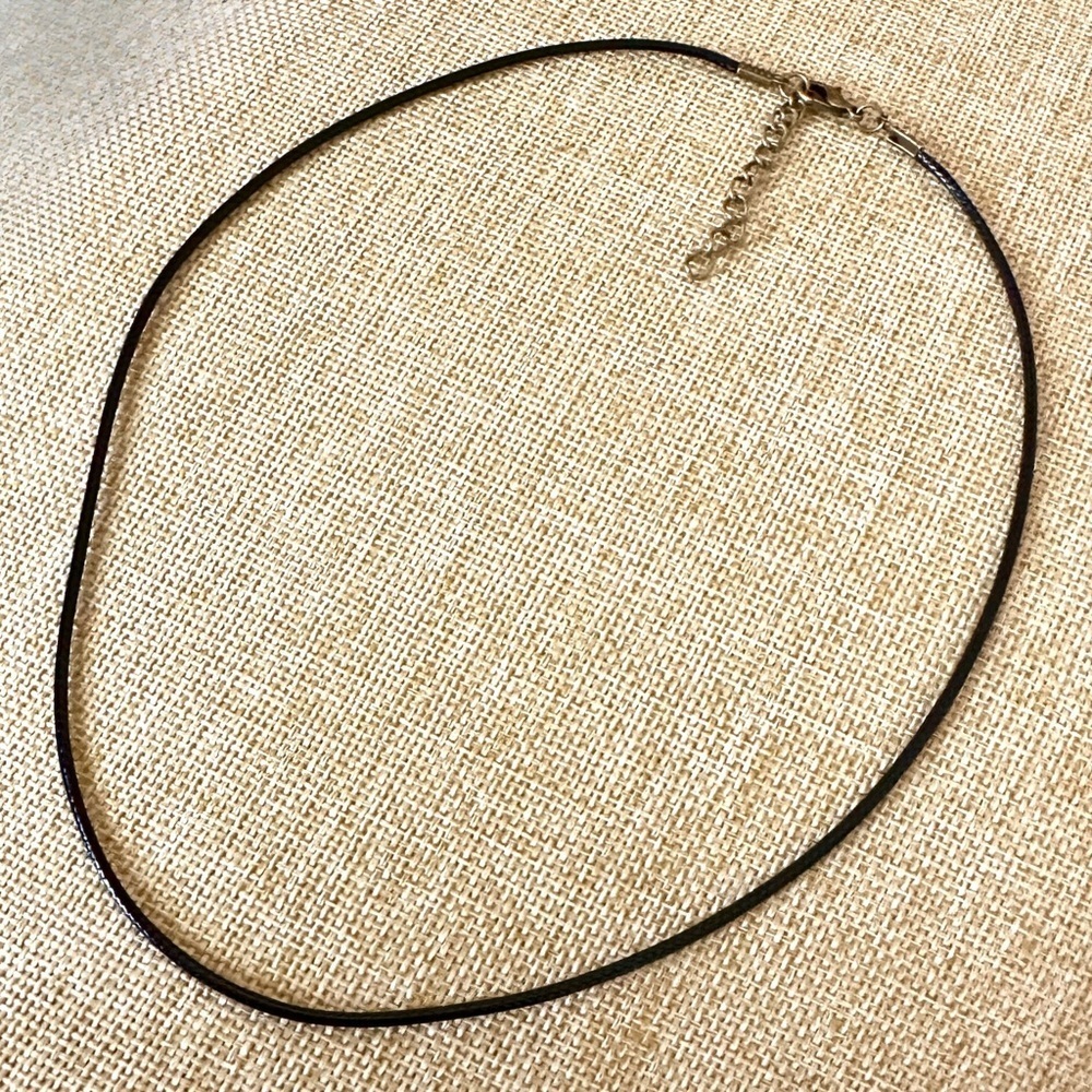 🔴 5 for $10 ONE Black PU Leather Cord Necklace with Lobster Clasp - Picture 3 of 6